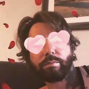 Meet your Posher, Laurence